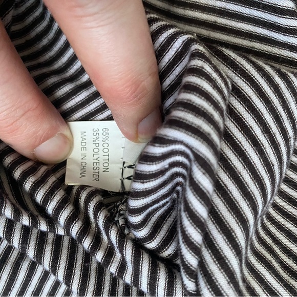 Crochet-Back Stripe Tank Top - Navy/White - Picture 6 of 6